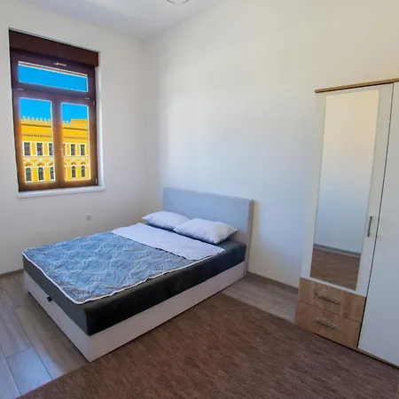 דירה Luminos מוסטר