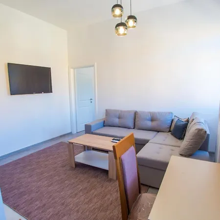 Luminos * 모스타르