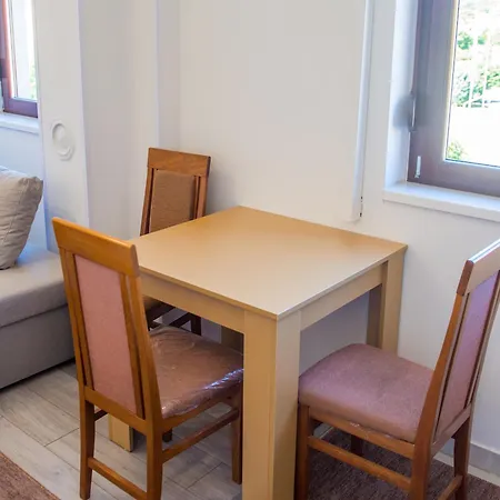 Luminos Apartment